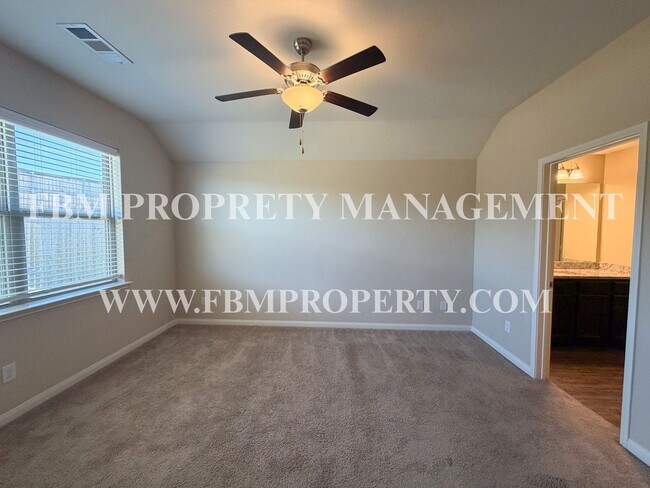 Building Photo - 5412 Persimmon Dr