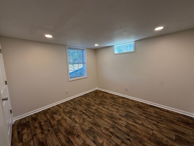 Building Photo - Welcome to Your New Rental Home in Athens, AL!