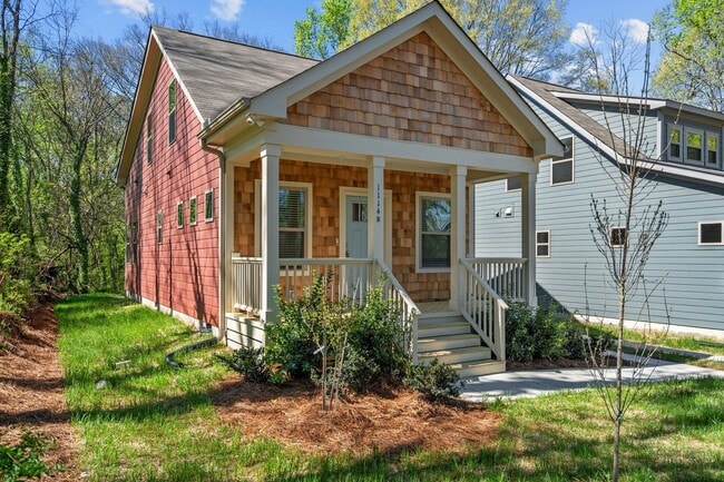 Building Photo - Modern amenities meet Cozy charm!  3 Bedro...