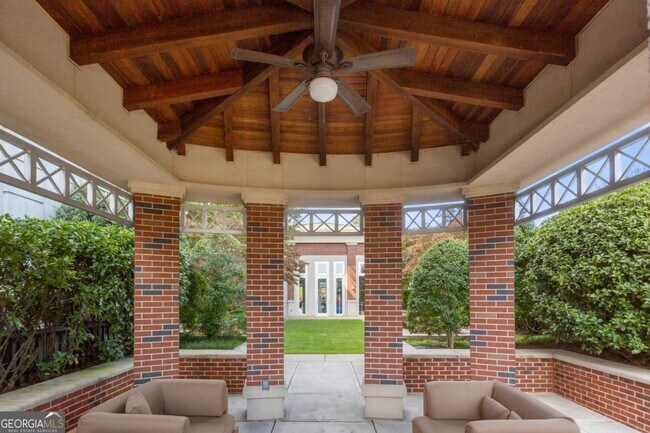 Building Photo - 1820 Peachtree St NW