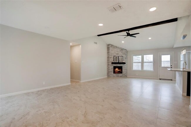 Building Photo - 327 Gentilly Dr