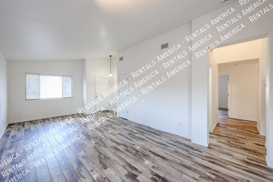 Building Photo - 6437 W Saddlehorn Rd