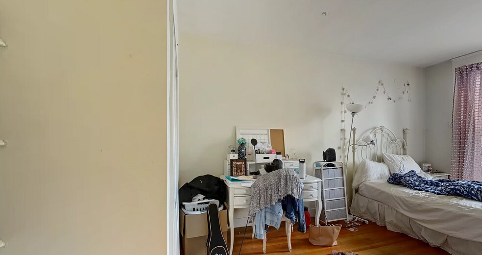 Building Photo - 1130 Commonwealth Ave