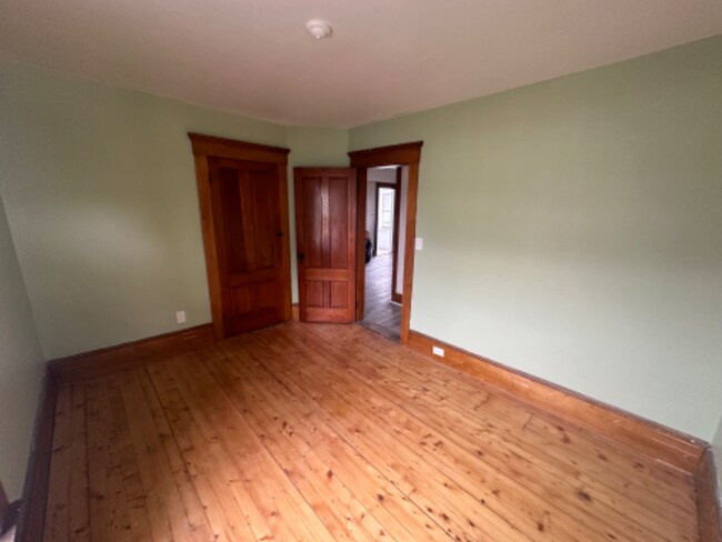 Building Photo - 56 Laurel St