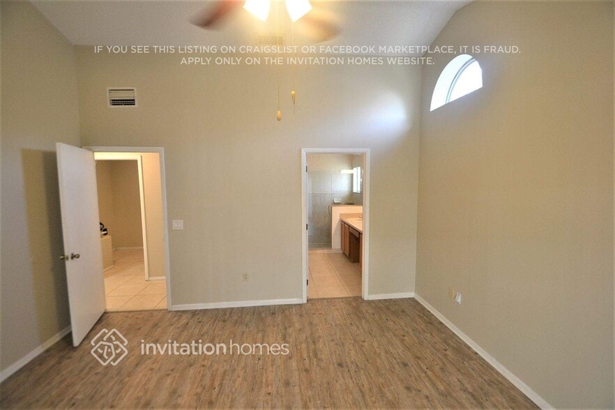 Building Photo - 282 Lake Doe Blvd