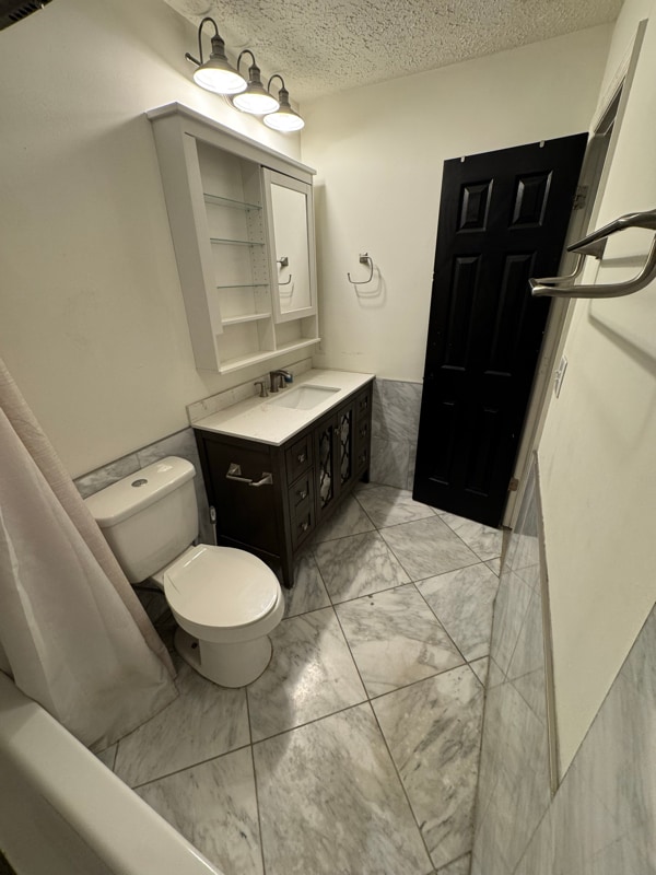 Building Photo - 120 Clinch Dr