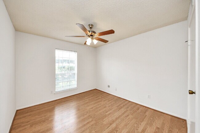 Building Photo - Available!