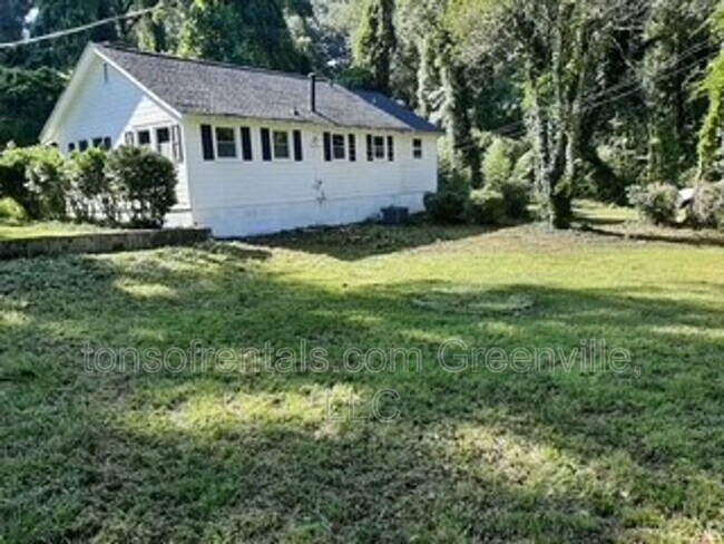 Building Photo - 8863 Warren H Abernathy Hwy