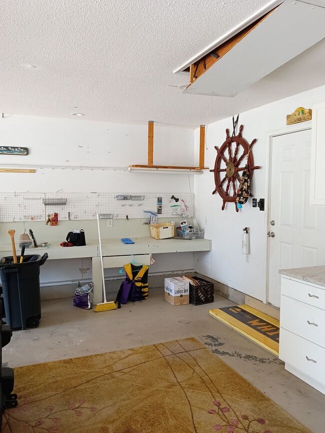 Building Photo - BRIDGEPORT