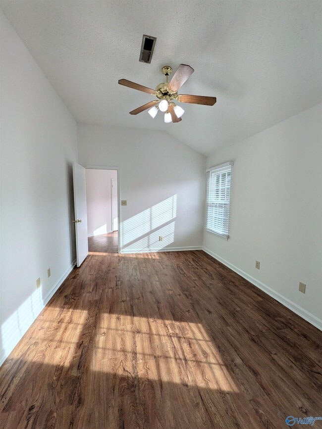 Building Photo - 221 Knox Creek Trail NW