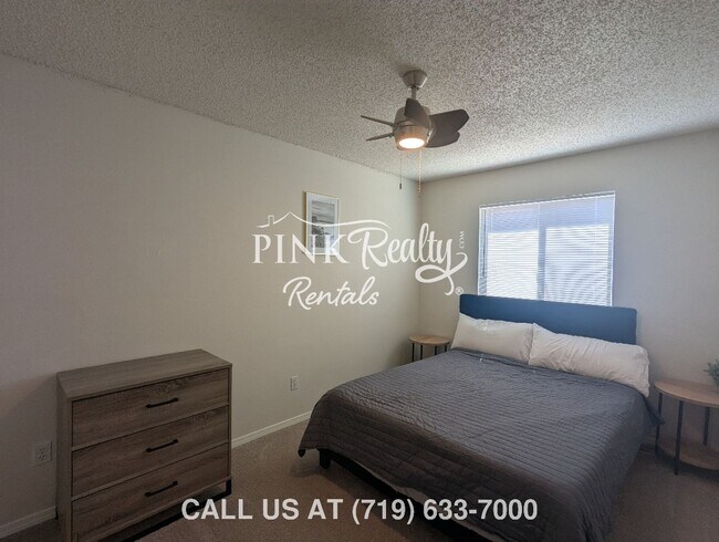 Building Photo - 955 Lords Hill Dr