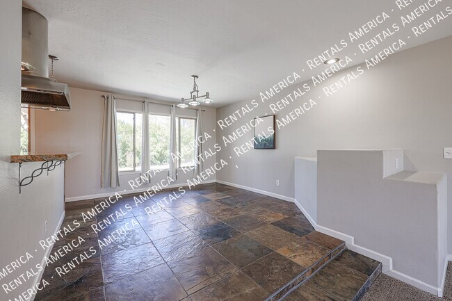 Building Photo - 8556 E Keim Dr