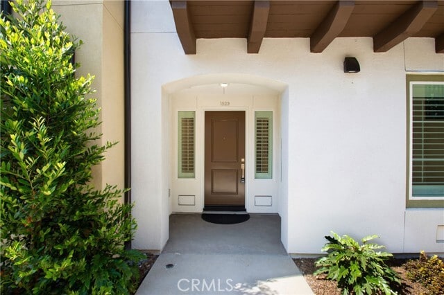 Building Photo - 1523 Doheny