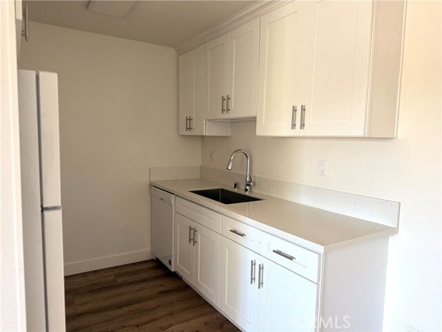 Building Photo - 18657 Collins St