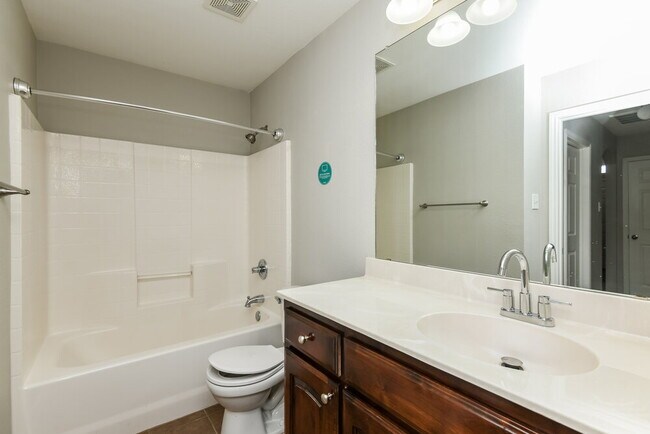 Building Photo - 272 Spring Hollow Dr