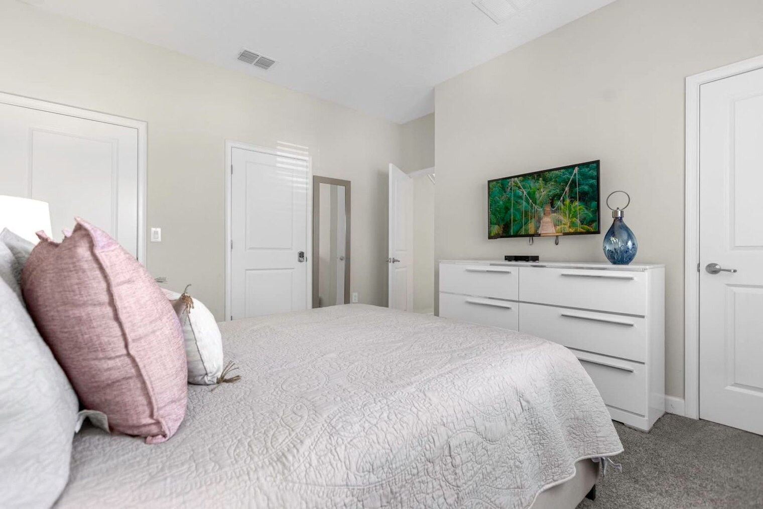 Building Photo - 9079 Dogleg Dr