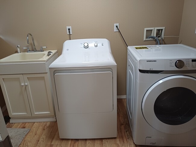 Building Photo - 38245 49th Ave S