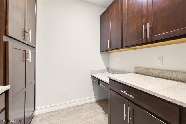 Building Photo - 7923 Bristol Cir