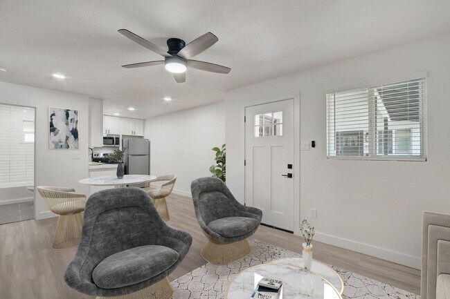 Building Photo - Newly Renovated One Bedroom in Tempe!