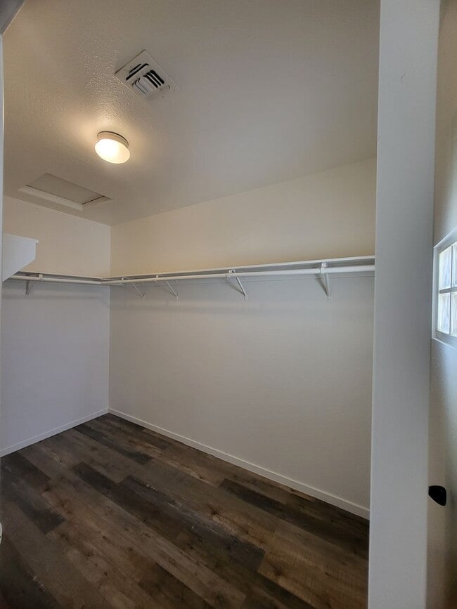 Building Photo - ZILONIS TOWNHOME II - Bourbon Street