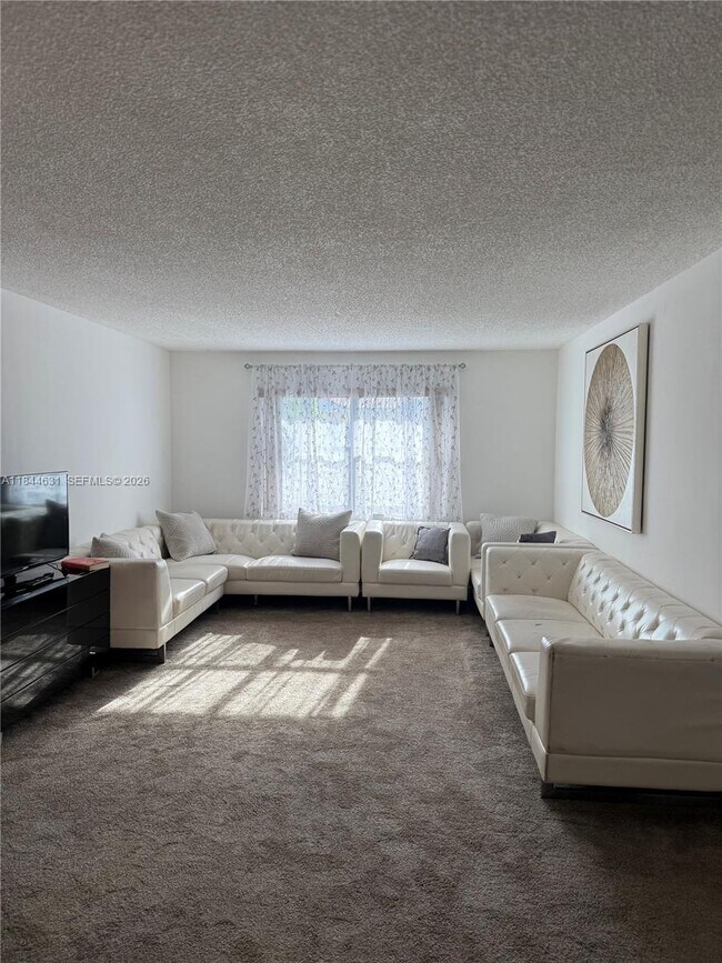 Building Photo - 2225 Monroe St