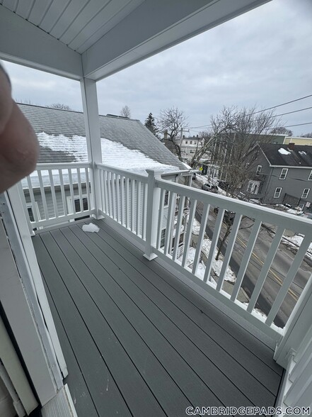 Building Photo - 32 Cedar St