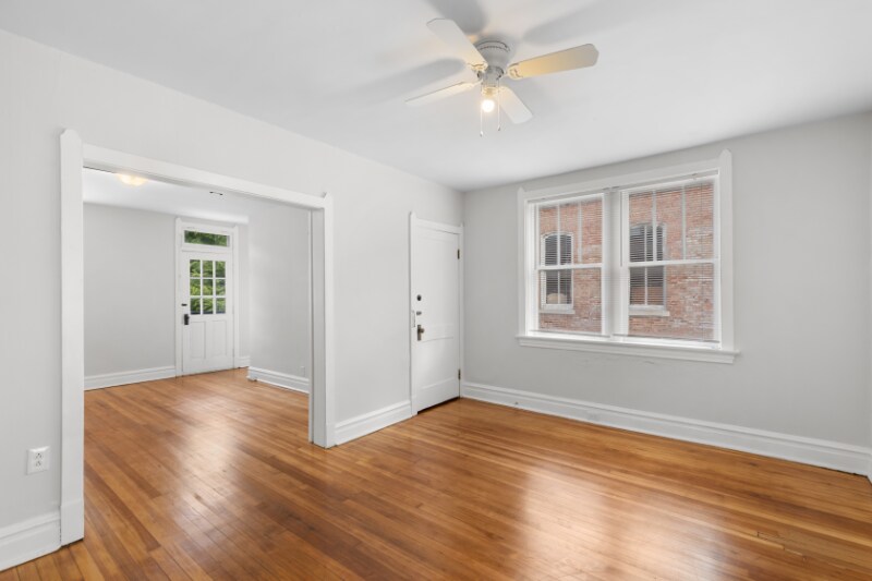 Building Photo - 3325-3327 Demenil Pl