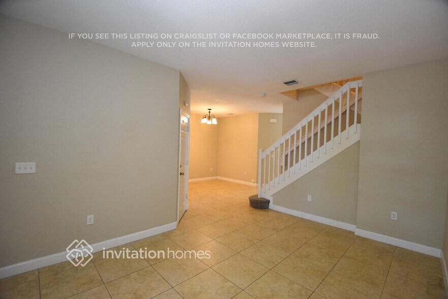 Building Photo - 20769 NE 10th Ct