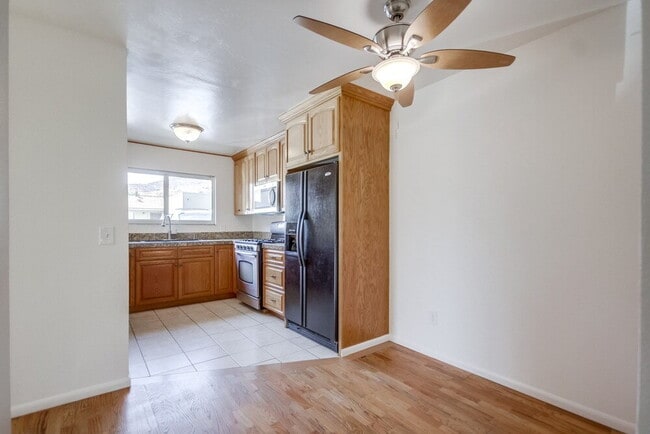 Building Photo - Charming 2BR Home with Attached Garage, Private Patio and a Friendly Community!