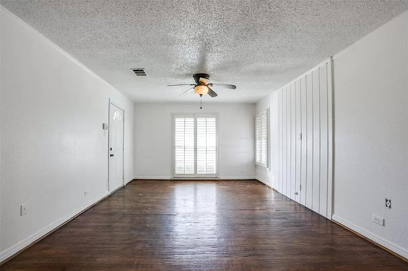 Building Photo - 1425 Cedar Crest Dr