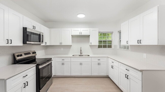 Building Photo - 1135 Ceralvo St