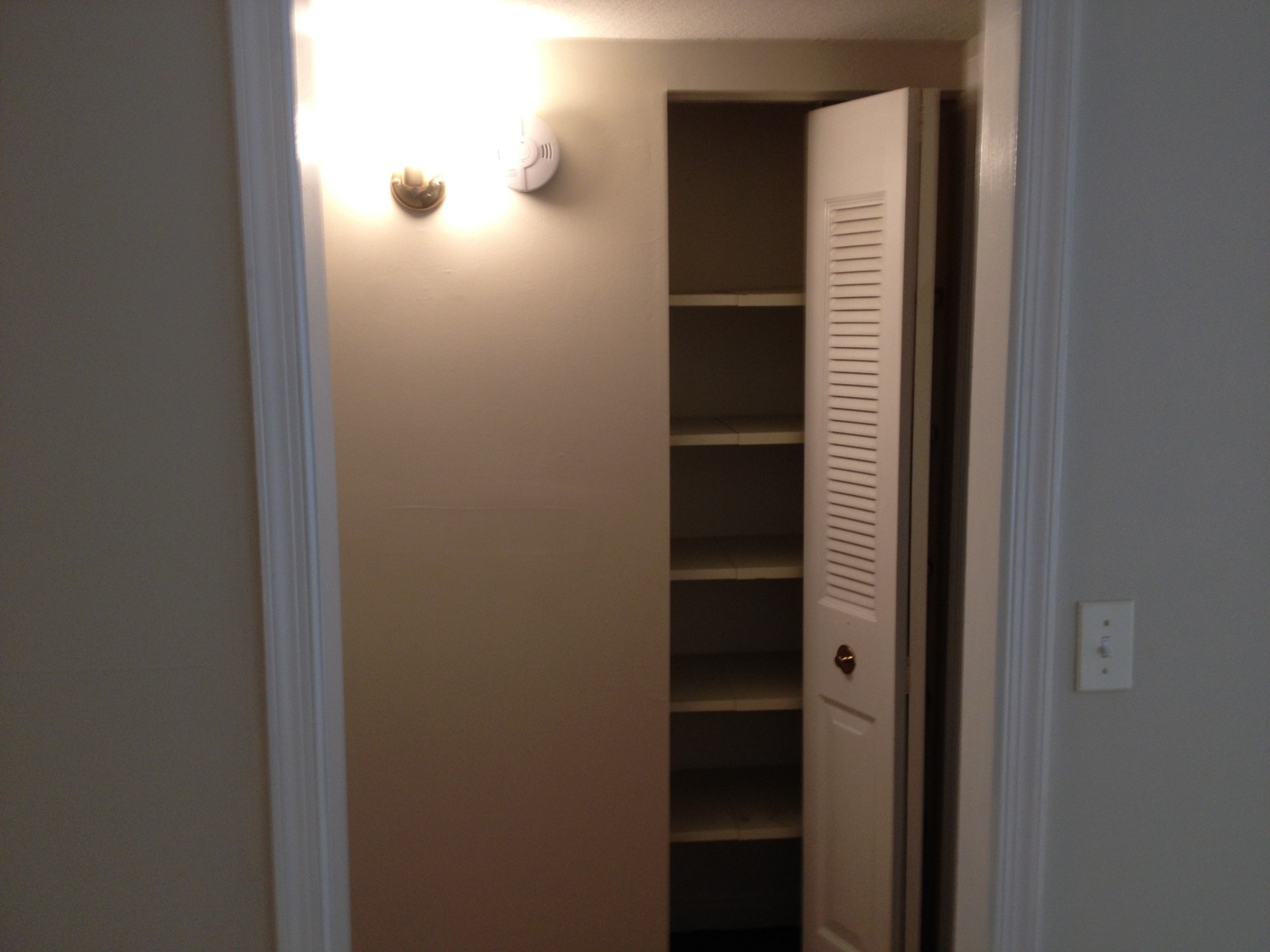 Hall - 2527 Hydraulic Rd