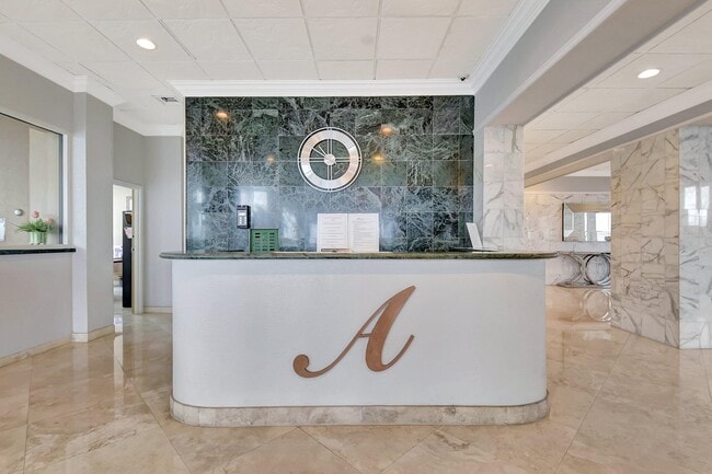 Building Photo - 5440 N Ocean Dr