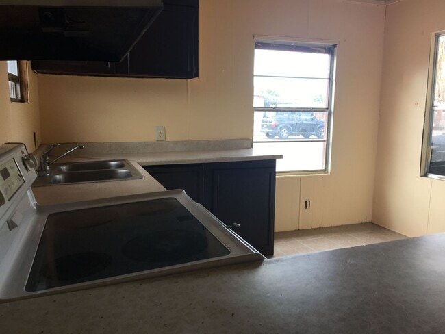 Building Photo - Location, Location!  Nice home located nea...