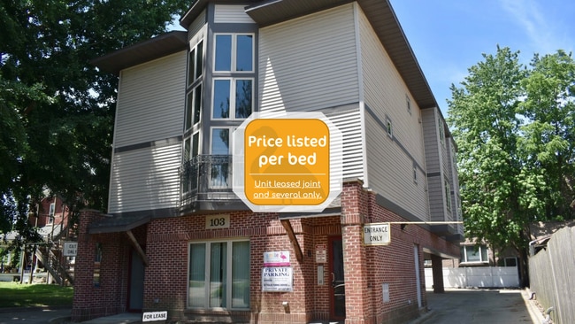 Primary Photo - 103 S McCullough St