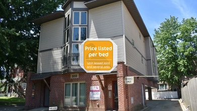 Building Photo - 103 S McCullough St