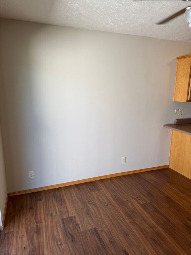 Building Photo - 3805-3807 W Montclair