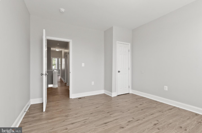 Building Photo - Newly Remodeled Three-Bedroom Townhome