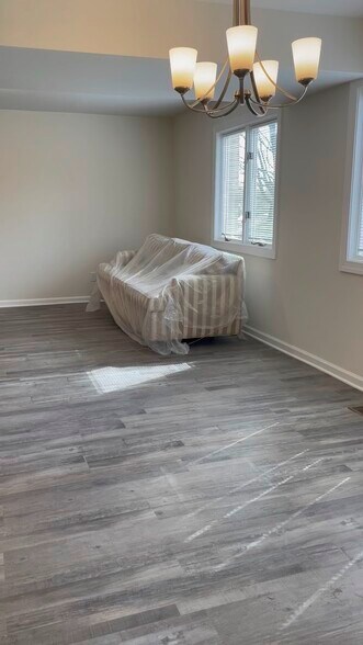 breakfast area - 160 Rockleigh Dr