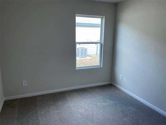 Building Photo - 326 Rd 5138