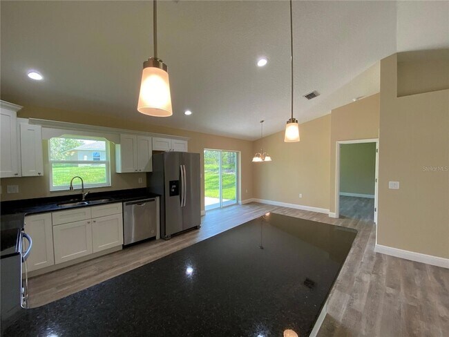 Building Photo - 2810 W Pintado Dr