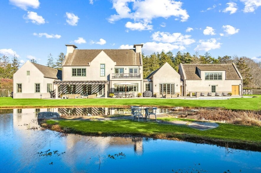 Building Photo - 110 Rose Hill Rd