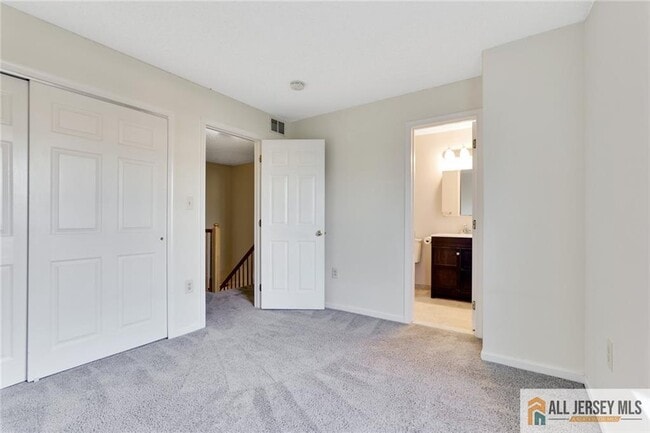 Building Photo - 140 S Barrow Pl