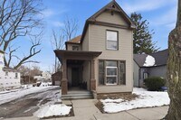 Building Photo - Fox Property Services