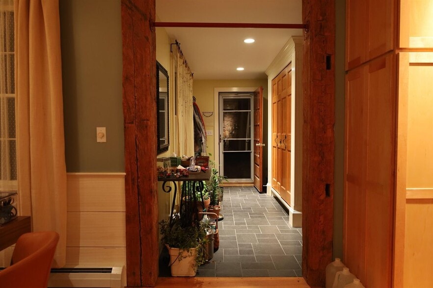 Building Photo - 2613 NH-25A