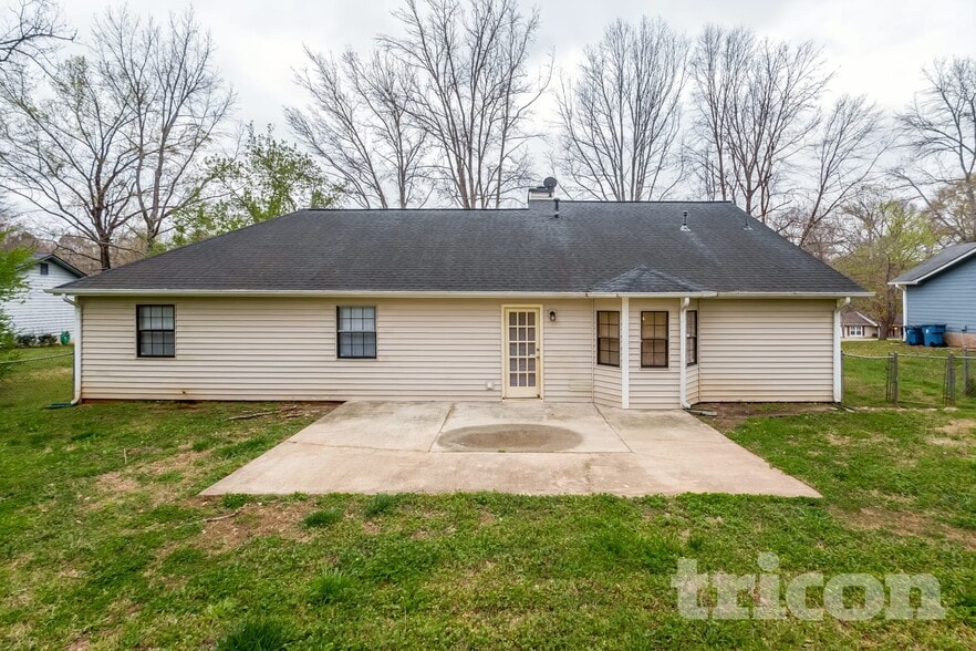 Building Photo - 134 Belair Trail