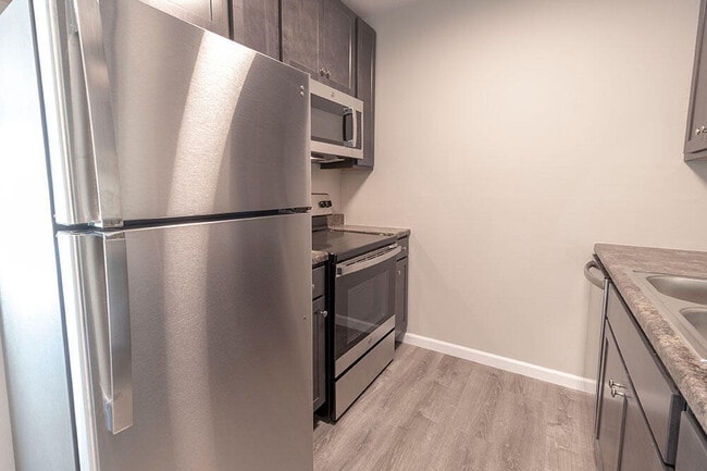 Building Photo - 3408 Balboa Ln