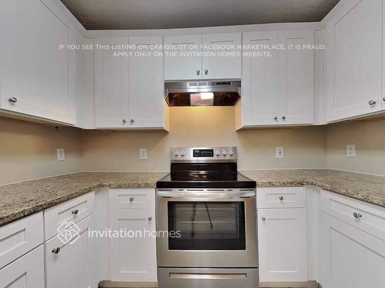 Building Photo - 432 Meadowbrook Dr