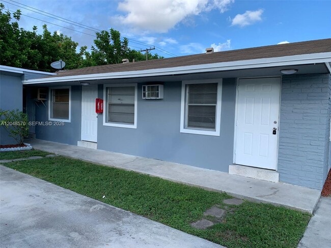 Building Photo - 6317 SW 18th St