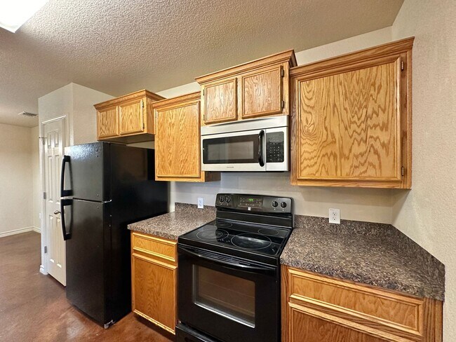Building Photo - 1605 Powder River Dr